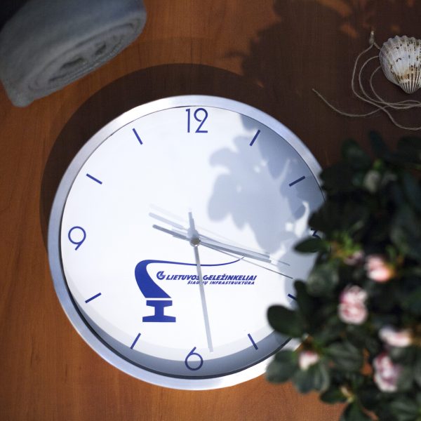 Reklaminiai laikrodžiai | Laikrodžiai su logo | Spalvota Reklama